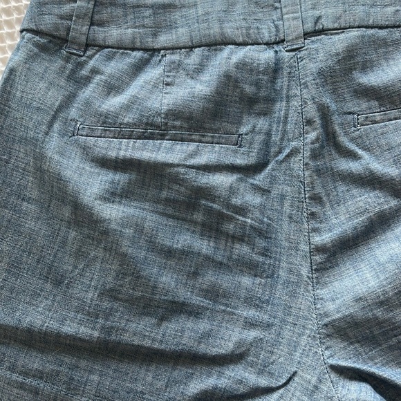 J Crew Factory scalloped short. Chambray/blue. Size 2. NWOT. - Picture 4 of 4